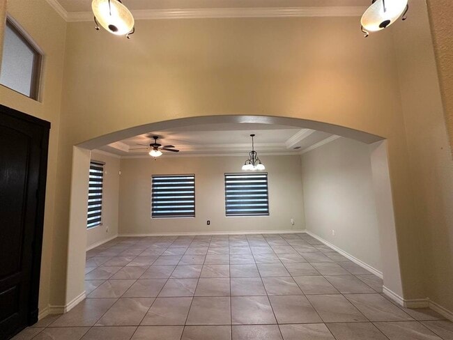 Building Photo - 7227 Sylvia Plath Dr