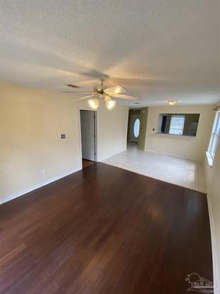 Building Photo - 1065 Antigua Cir