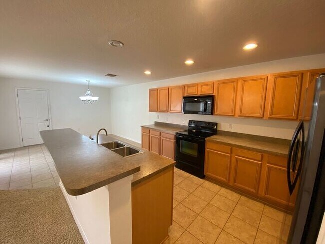 Building Photo - AVALON PARK EAST ORLANDO