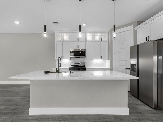 Building Photo - 1084 Junell St