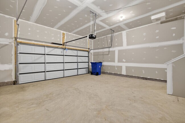 Building Photo - 462 Herringbone Wy