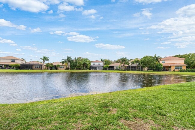 Building Photo - 8300 Calabria Lakes Drive