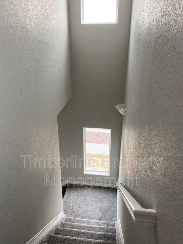 Building Photo - 874 Grissom Dr.