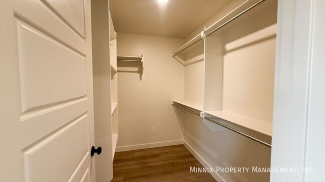 Building Photo - 2161 Langford Ave