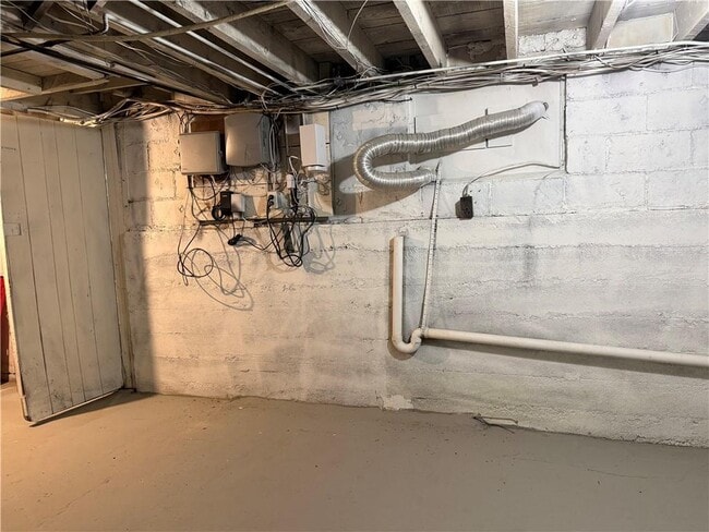 Building Photo - 1 Cottage St