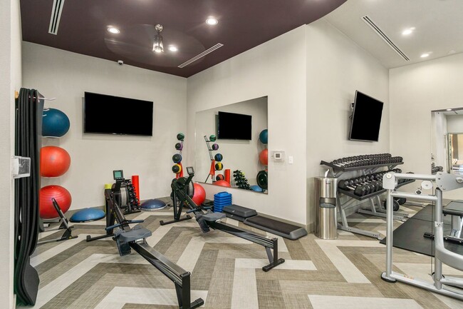 Building Photo - Exclusive Offer: Free Rent, No Fees, $200 ...
