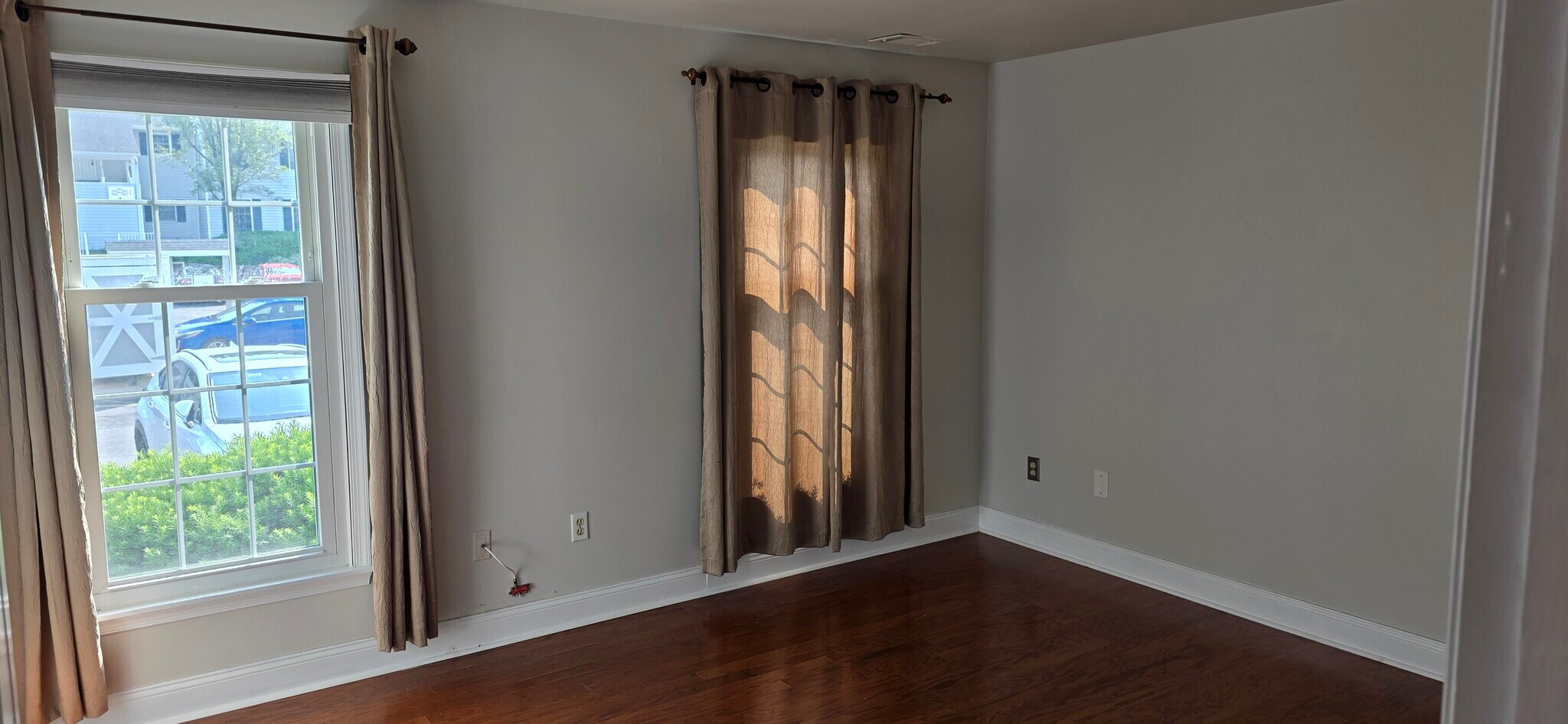 Building Photo - 349 Burdock Ct