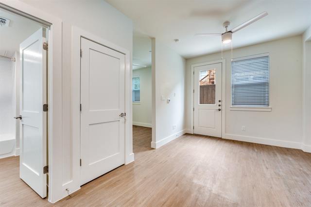 Building Photo - 5317 Reiger Ave
