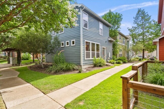 Building Photo - 1601 Miriam Ave