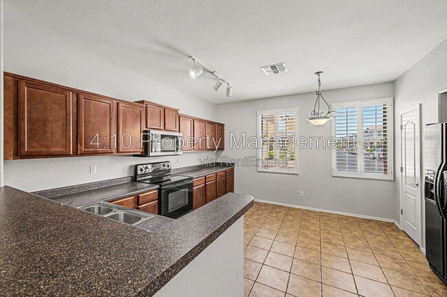 Building Photo - 852 S Colonial Dr