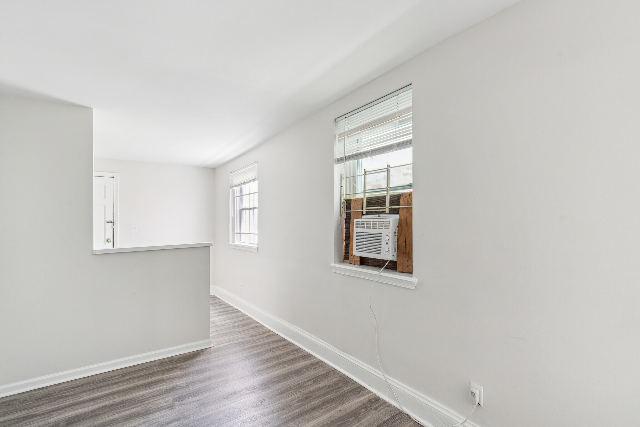 Building Photo - 822 W Lombard St