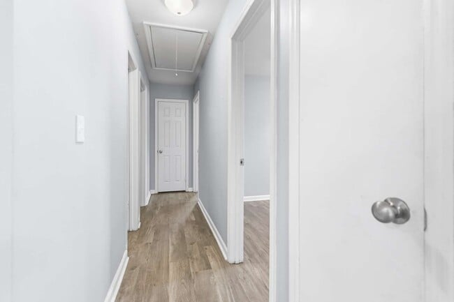 Building Photo - 4421 Jenwood St