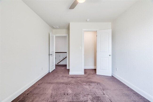 Building Photo - 5728 Siragusa Dr