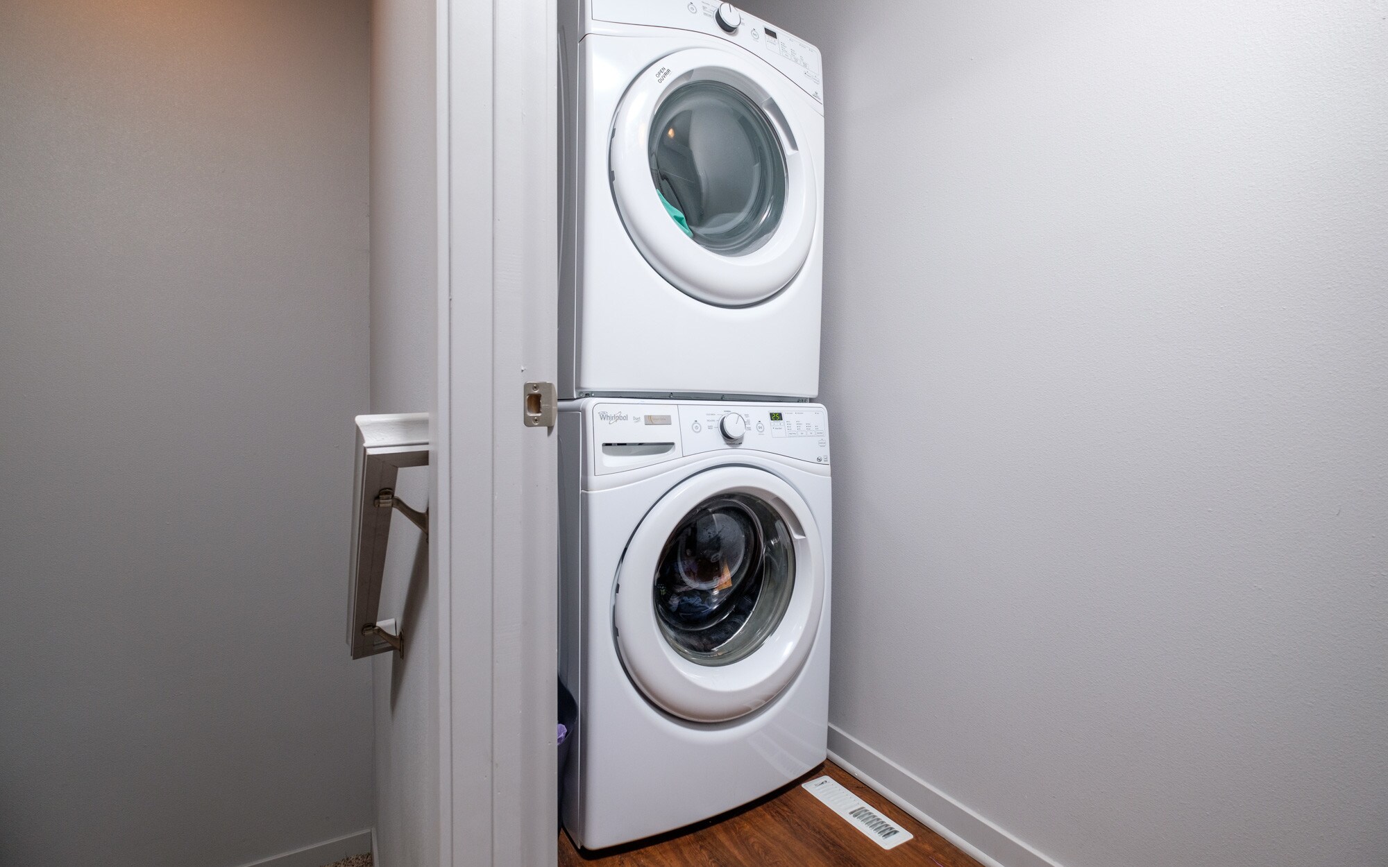 Building Photo - 4817 NE Sherman Ln