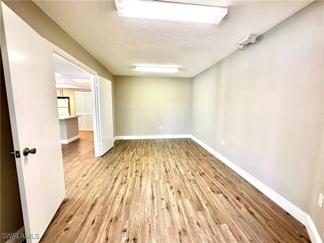 Building Photo - 441 Quail Forest Blvd
