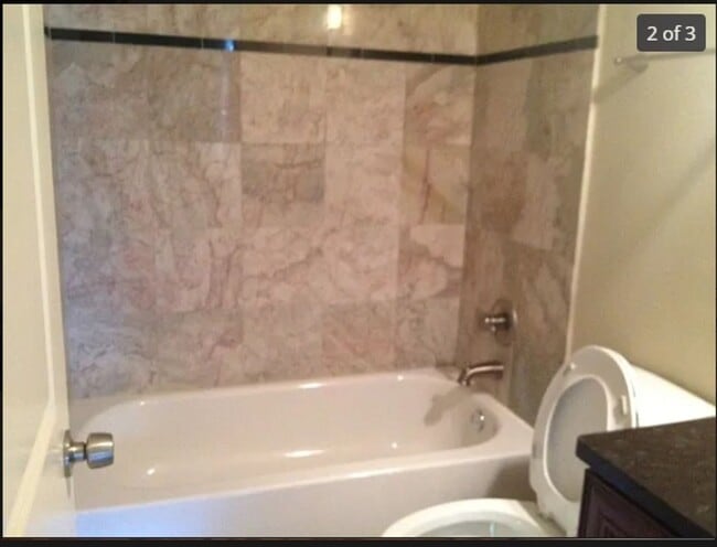 Building Photo - 4 bedrooms & 3 bath in Decatur!
