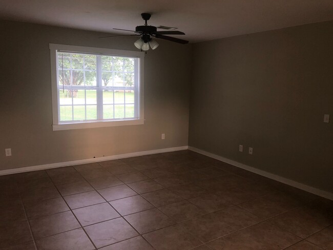 Building Photo - 2BD/2BA FOR RENT