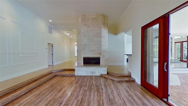 Building Photo - 405 Sabal Way