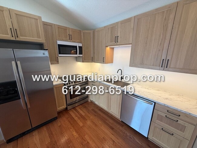 Building Photo - Shoreview House Available Now, Updated Kitchen & Baths, Open Floor Plan, Family Room, Mounds View...