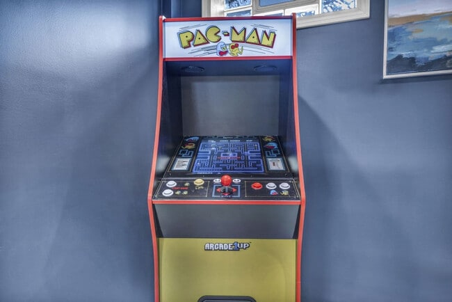 Building Photo - 1036 Union Ave