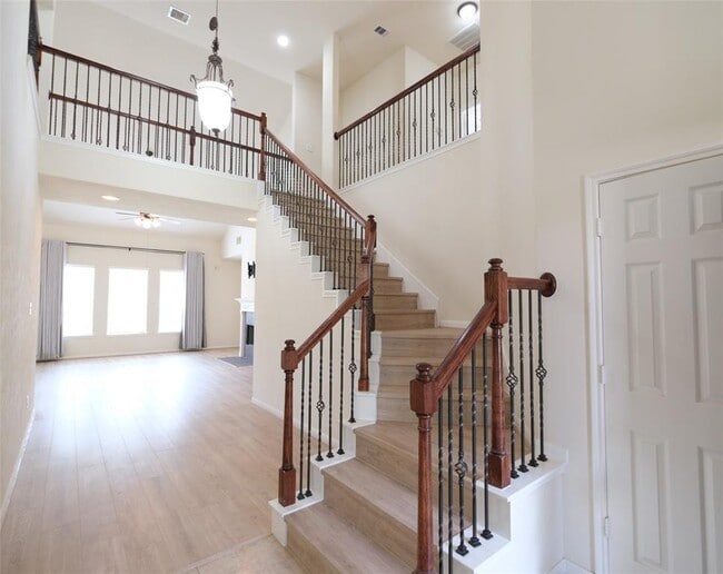 Building Photo - 12802 Flat Creek Dr