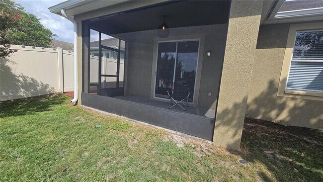Building Photo - 2528 Ladoga Dr