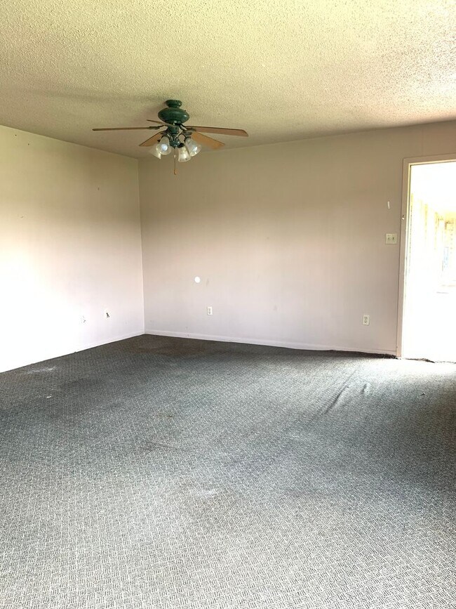 Building Photo - 1706 Belt St