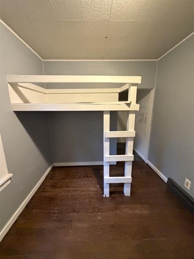 Building Photo - Fully Fenced 2 Bedroom 1 Bathroom House in Everson