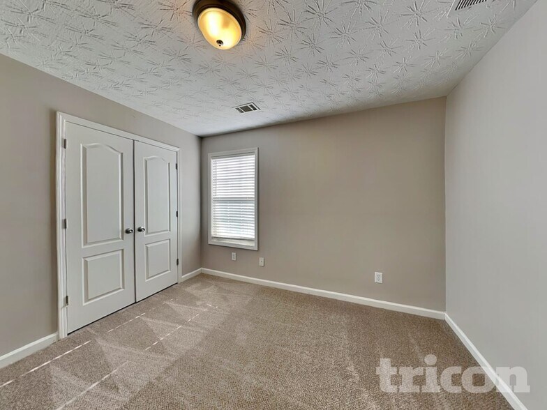 Building Photo - 20 Tabitha Ct