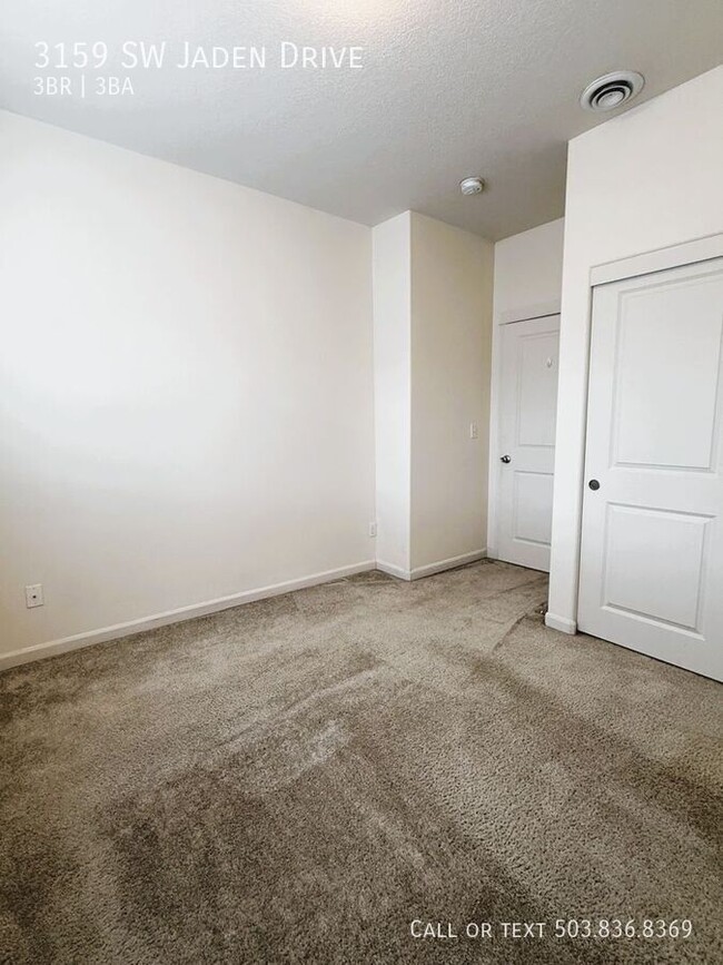 Building Photo - 3159 SW Jaden Dr