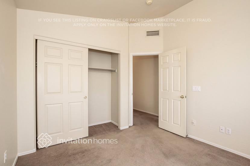 Building Photo - 14530 N 87th Ave