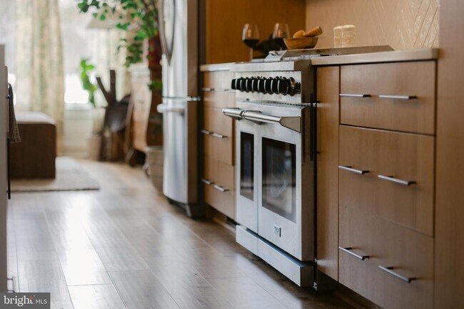 Building Photo - 13230 Falls Rd