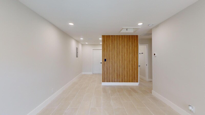 Building Photo - 4708 SW 33rd Ave