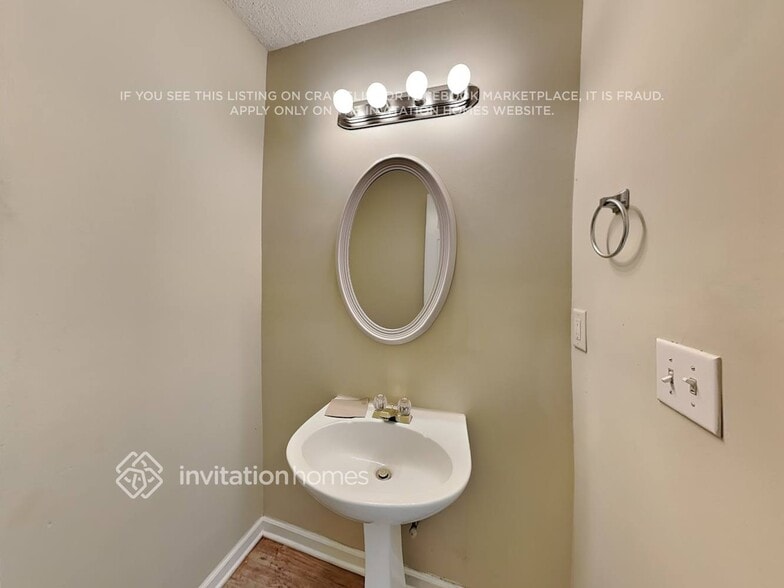 Building Photo - 100 Rocky Creek Ct