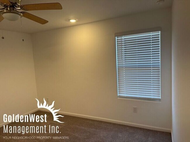 Building Photo - Beautiful 3Bdm 2Ba Home in the Community of Vail