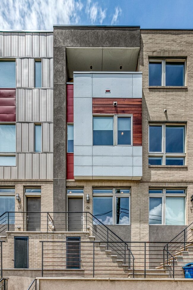 Building Photo - 740 S Christopher Columbus Blvd