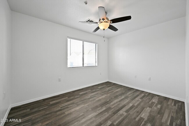 Building Photo - 3065 N 67th Ave