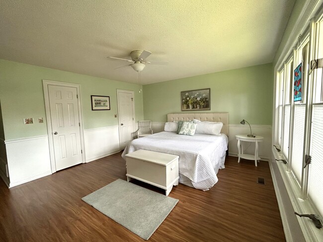 Building Photo - 4 St Andrews Way