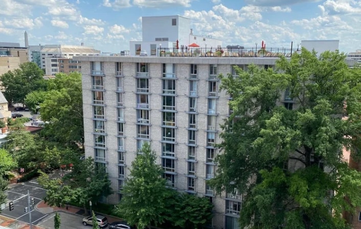 Building - 950 25th St NW