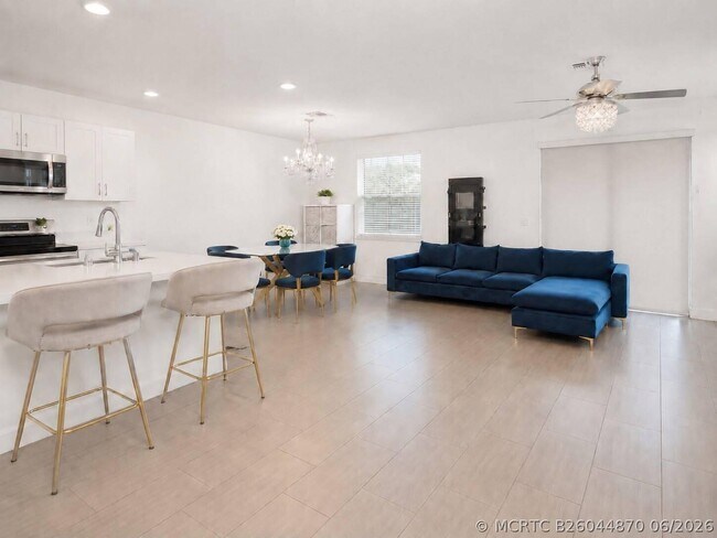 Building Photo - 4822 NW 56th Ct