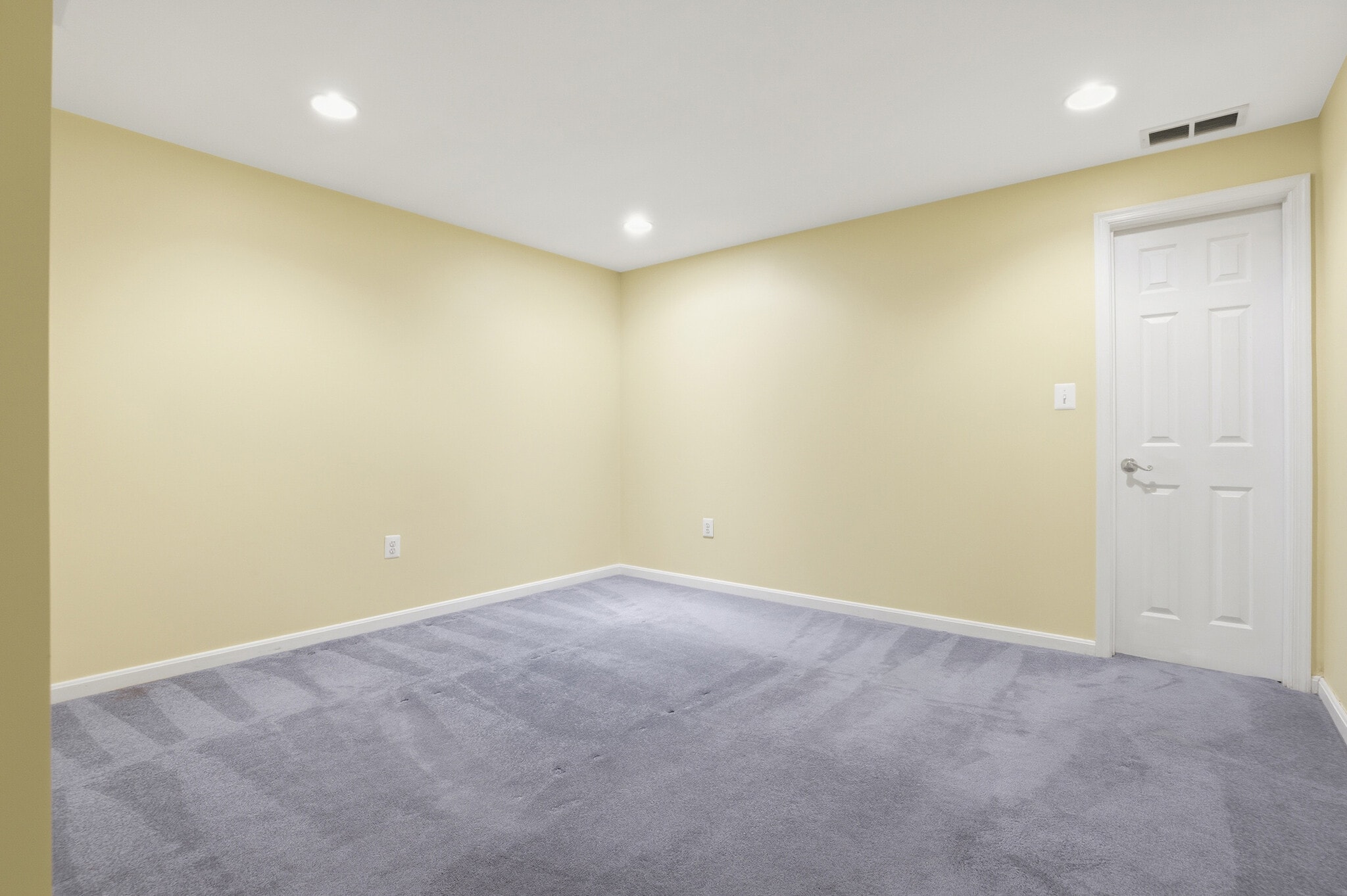 Building Photo - 8341 Marketree Cir