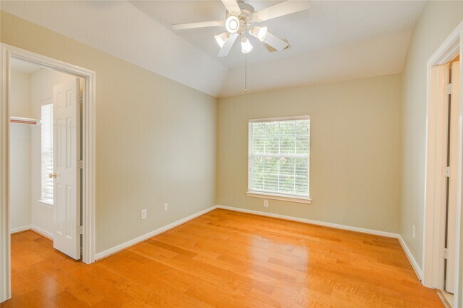 Building Photo - 5814 Ballina Canyon Ln