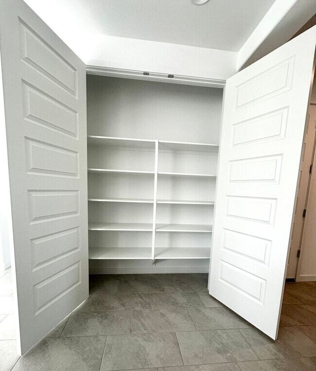 Building Photo - Be the $500 Off Move-In Special! First to Live Here! 5BR/3Bath Rental in Asante at Artisan!