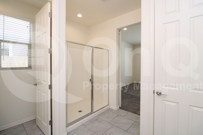 Building Photo - 16090 W Shaw Butte Dr