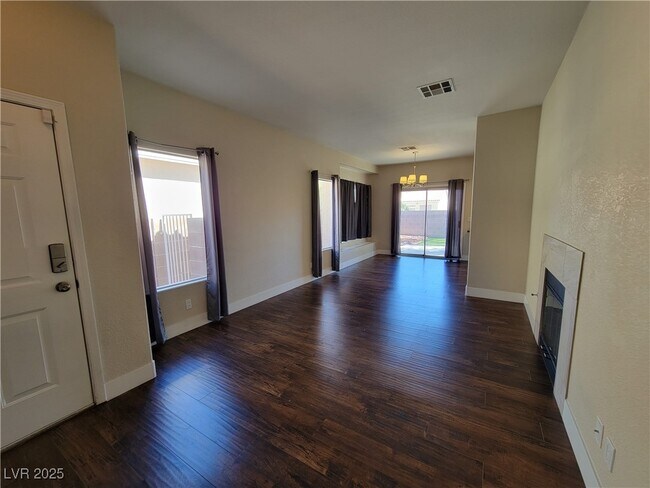 Building Photo - 1153 Country Shadows Way