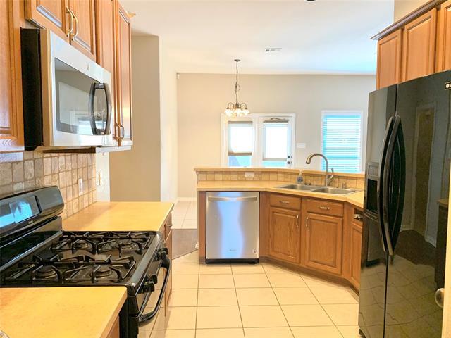 Building Photo - 1804 Lake Texoma Cir