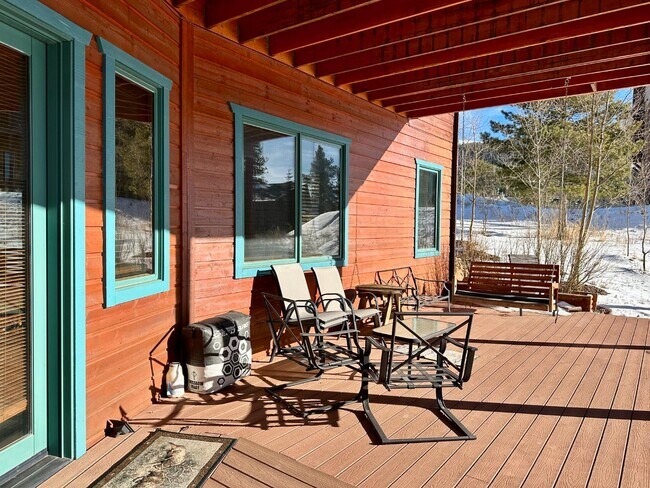 Building Photo - 33 Timberline Dr