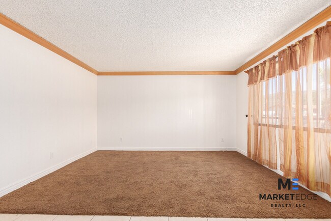 Building Photo - 2Bed/2Bath House at 24th St/Baseline! Appl...