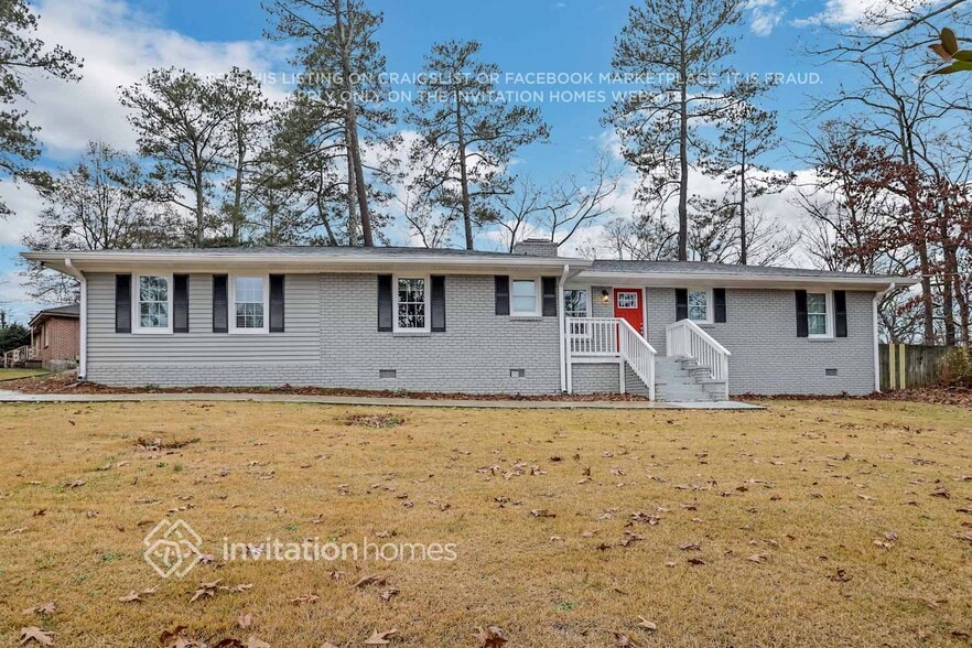 Building Photo - 190 Pineview Dr