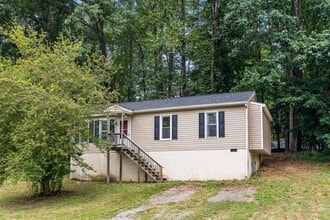 Building Photo - Charming 3/2 Home for Rent